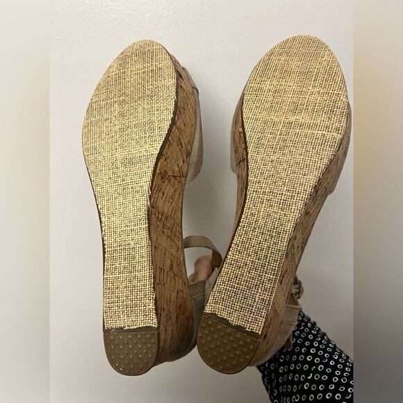 Toms Espadrille Wedges Nude - Picture 7 of 7